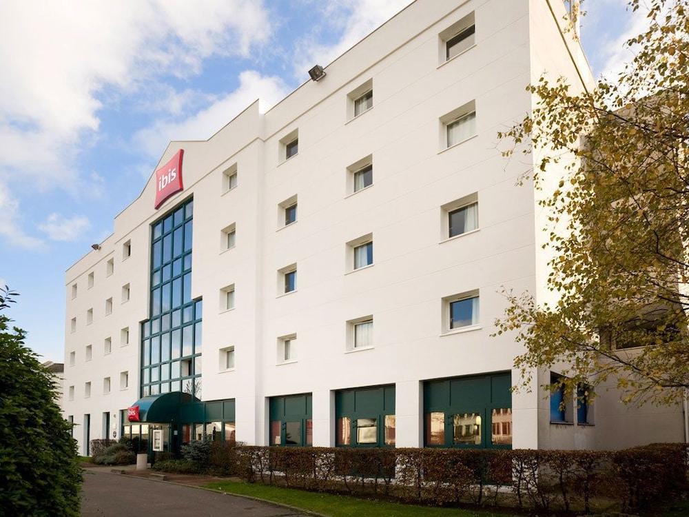 ホテル Ibis Paris Le Bourget ラ・クールヌーヴ エクステリア 写真
