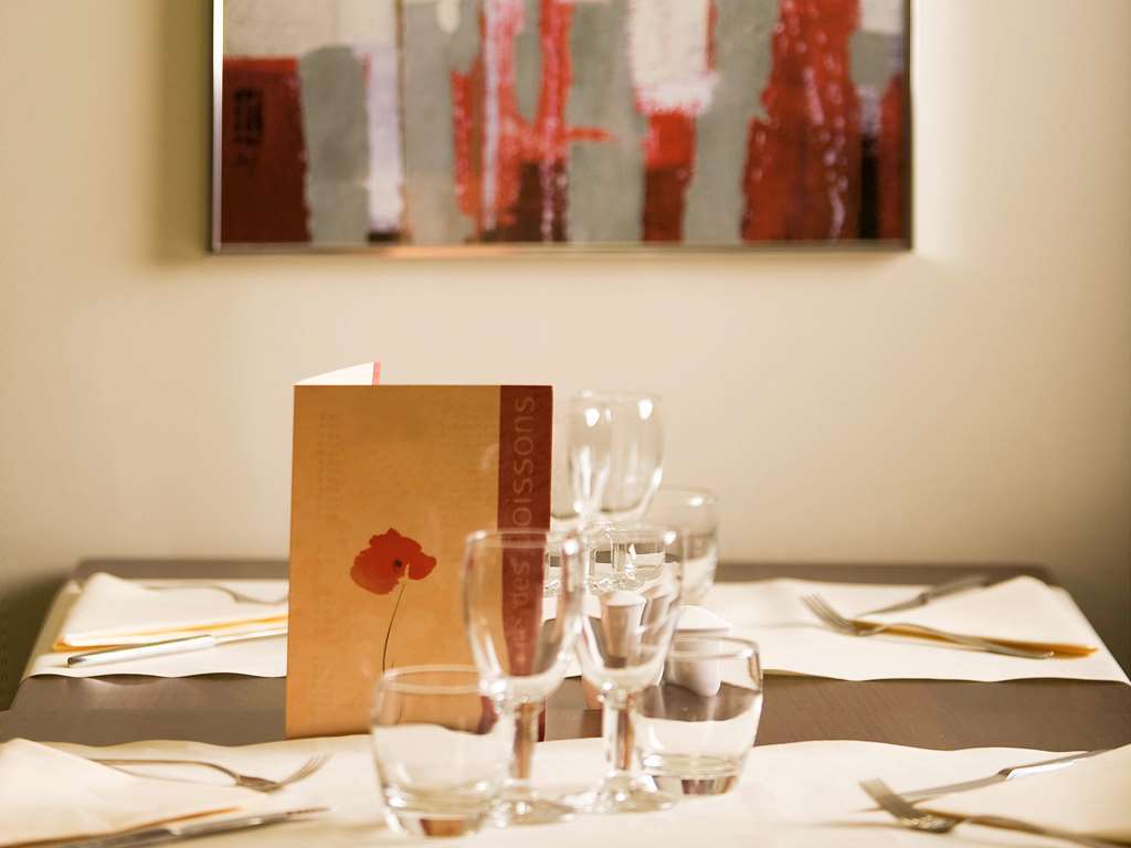 ホテル Ibis Paris Le Bourget ラ・クールヌーヴ エクステリア 写真