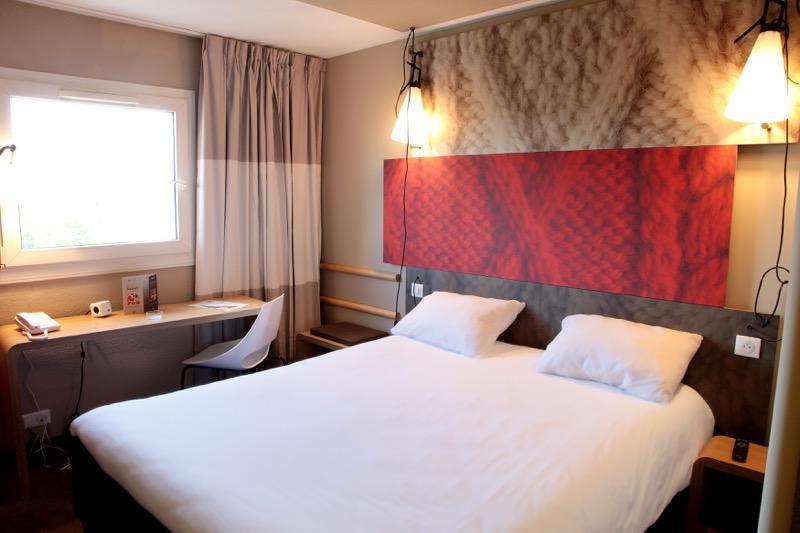 ホテル Ibis Paris Le Bourget ラ・クールヌーヴ エクステリア 写真